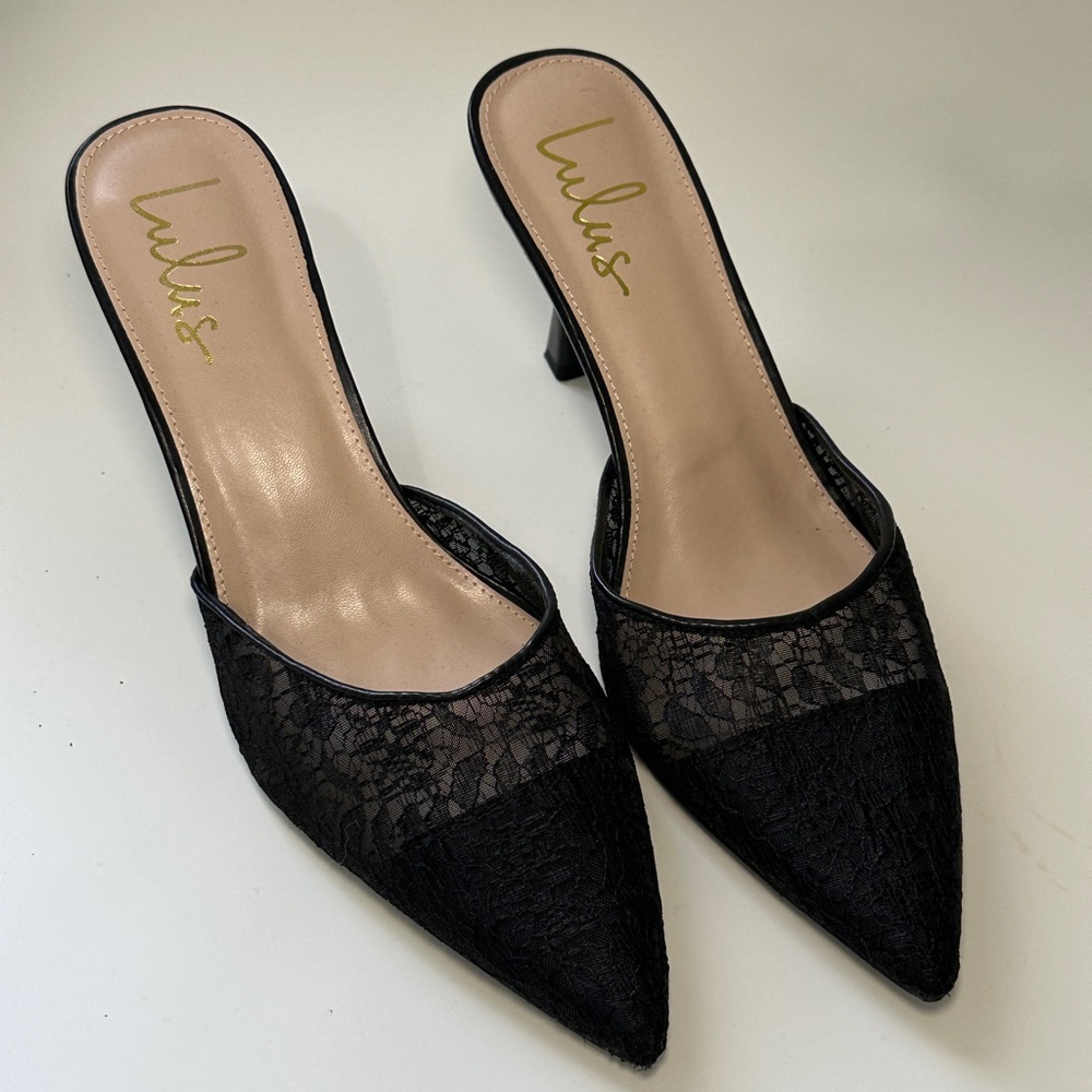 Lace pointed toe heels